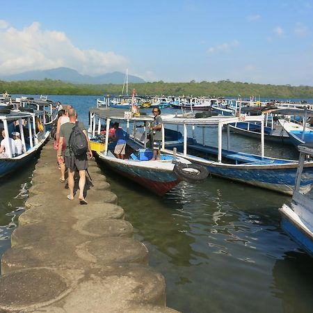 Kubu Sari Guest House Pemuteran Eksteriør billede